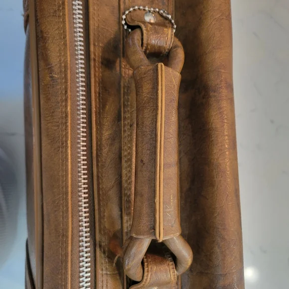 Vintage Suitcase - Picture 6 of 8